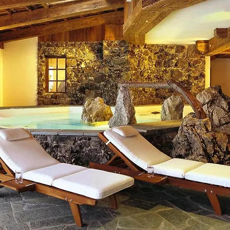 In With A Balcony Or Terrace Apartamento *